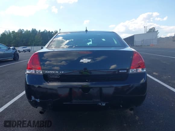 ✅ 2014 Chevrolet Impala LT • VIN: 2G1WB5E36E1179170 • Лот: 43319078. Опубликован ранее на IAAI с пробегом 202 941 миль. Бесплатный доступ к архиву аукционных продаж из США и подробный отчёт об истории автомобиля на DreamBid. Изображение 17.