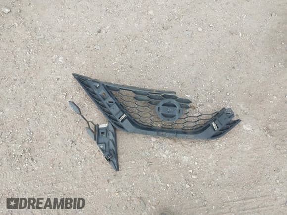 ✅ 2019 Nissan Sentra S • VIN: 3N1AB7AP8KY331391 • Лот: 43094147. Опубликован ранее на IAAI с пробегом 124 302 миль. Бесплатный доступ к архиву аукционных продаж из США и подробный отчёт об истории автомобиля на DreamBid. Изображение 12.