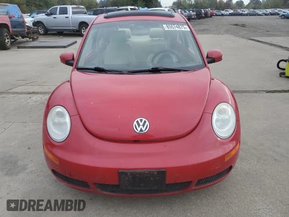 ✅ 2009 Volkswagen Beetle S • VIN: 3VWRG31CX9M506763 • Lot: 85574875. Listed on Copart with 109,455 mi. Free auction sales archive from the USA and detailed vehicle history report at DreamBid. Image 5.