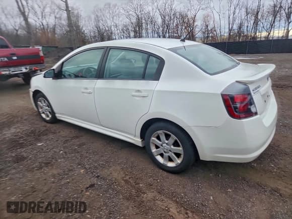 ✅ 2012 Nissan Sentra 2.0 • VIN: 3N1AB6AP6CL661877 • Lot: 95461575. Listed on Copart with 133,249 mi. Free auction sales archive from the USA and detailed vehicle history report at DreamBid. Image 2.