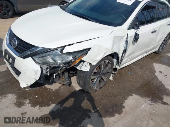 ✅ 2017 Nissan Altima S • VIN: 1N4AL3AP2HC267990 • Lot: 42430991. Wystawiony na IAAI z przebiegiem 128 580 mil. Bezpłatny archiwum sprzedaży aukcyjnych z USA i szczegółowy raport historii pojazdu na DreamBid. Zdjęcie 6.