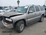✅ 2002 Chevrolet Suburban LS • VIN: 1GNEC16T02J206251 • Lot: 42732097. Wystawiony na IAAI z przebiegiem 276 973 mil. Bezpłatny archiwum sprzedaży aukcyjnych z USA i szczegółowy raport historii pojazdu na DreamBid. Zdjęcie 2.