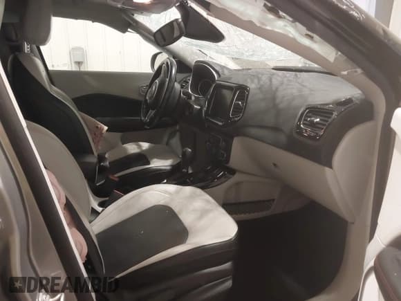 ✅ 2020 Jeep Compass Limited • VIN: 3C4NJDCB1LT222917 • Lot: 42719865. Listed on IAAI with 62,459 mi. Free auction sales archive from the USA and detailed vehicle history report at DreamBid. Image 5.