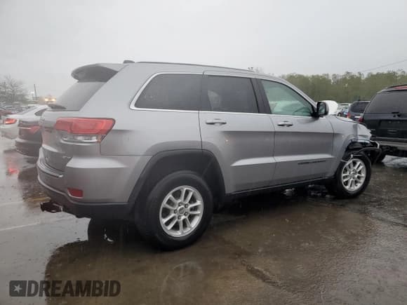 ✅ 2018 Jeep Grand Cherokee Upland • VIN: 1C4RJFAGXJC190862 • Лот: 85375835. Опубликован ранее на Copart с пробегом 108 404 миль. Бесплатный доступ к архиву аукционных продаж из США и подробный отчёт об истории автомобиля на DreamBid. Изображение 3.