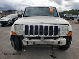 ✅ 2008 Jeep Commander Limited • VIN: 1J8HG58N18C182788 • Lot: 81823405. Wystawiony na Copart z przebiegiem 181 617 mil. Bezpłatny archiwum sprzedaży aukcyjnych z USA i szczegółowy raport historii pojazdu na DreamBid. Zdjęcie 5.