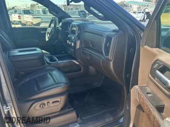 ✅ 2020 GMC Sierra 1500 • VIN: 1GTU99EL7LZ298965 • Lot: 76543944. Wystawiony na Copart z przebiegiem 74 502 mil. Bezpłatny archiwum sprzedaży aukcyjnych z USA i szczegółowy raport historii pojazdu na DreamBid. Zdjęcie 5.