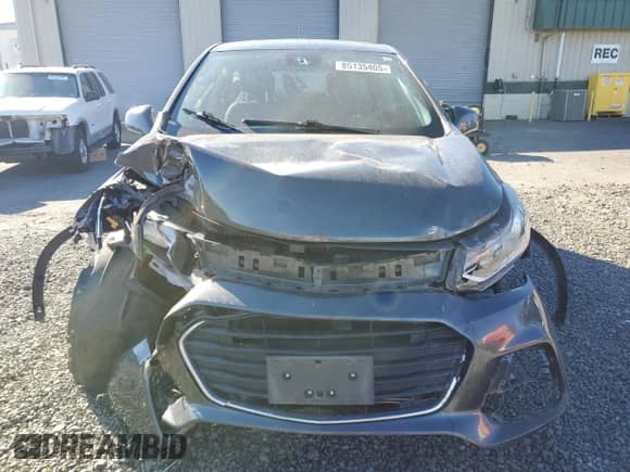 2019 Chevrolet Trax LS с VIN 3GNCJNSB1KL157880, выставлен на аукционе Copart как лот 85135405 с пробегом 99 992 миль миль и Списание • Salvage title. История ставок и продаж доступна на DreamBid. Изображение 5.