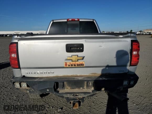 ✅ 2019 Chevrolet Silverado 2500HD LTZ • VIN: 1GC1KTEG4KF209330 • Lot: 72545254. Wystawiony na Copart z przebiegiem 150 828 mil. Bezpłatny archiwum sprzedaży aukcyjnych z USA i szczegółowy raport historii pojazdu na DreamBid. Zdjęcie 6.