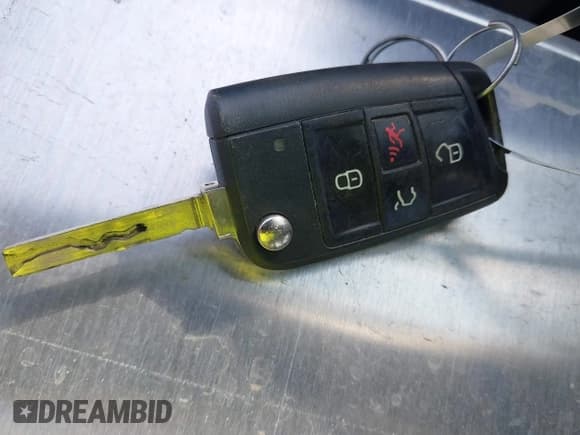 ✅ 2019 Volkswagen Tiguan S • VIN: 3VV1B7AX2KM147831 • Lot: 43505456. Listed on IAAI with 89,369 mi. Free auction sales archive from the USA and detailed vehicle history report at DreamBid. Image 11.