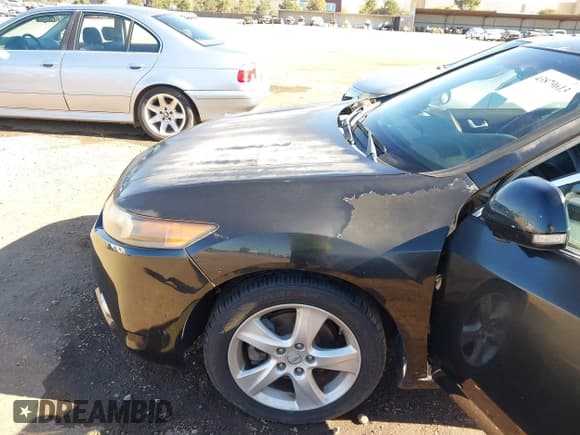 ✅ 2012 Acura TSX • VIN: JH4CU2F4XCC030597 • Lot: 43879613. Listed on IAAI with 91,852 mi. Free auction sales archive from the USA and detailed vehicle history report at DreamBid. Image 6.