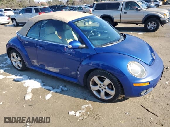 ✅ 2007 Volkswagen Beetle • VIN: 3VWSF31Y47M401536 • Lot: 82446034. Listed on Copart with 137,982 mi. Free auction sales archive from the USA and detailed vehicle history report at DreamBid. Image 4.