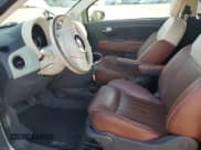 ✅ 2015 FIAT 500 Lounge • VIN: 3C3CFFER4FT710122 • Lot: 46540415. Wystawiony na Copart z przebiegiem 49 516 mil. Bezpłatny archiwum sprzedaży aukcyjnych z USA i szczegółowy raport historii pojazdu na DreamBid. Zdjęcie 7.