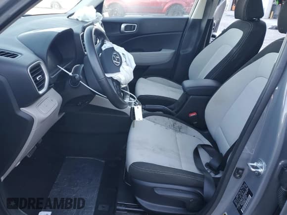 ✅ 2023 Hyundai Venue Limited • VIN: KMHRC8A3XPU232691 • Lot: 87826935. Listed on Copart with 19,754 mi. Free auction sales archive from the USA and detailed vehicle history report at DreamBid. Image 7.