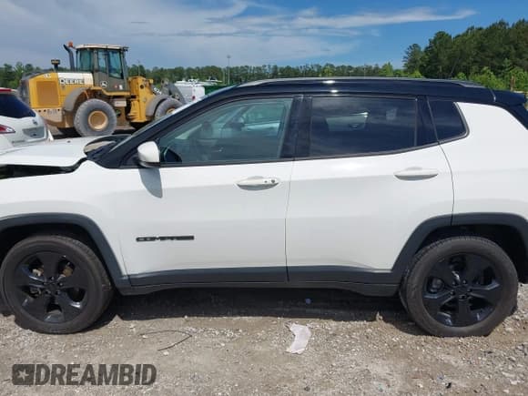 ✅ 2021 Jeep Compass Latitude • VIN: 3C4NJDBB8MT555358 • Lot: 42262036. Listed on IAAI with 67,917 mi. Free auction sales archive from the USA and detailed vehicle history report at DreamBid. Image 14.