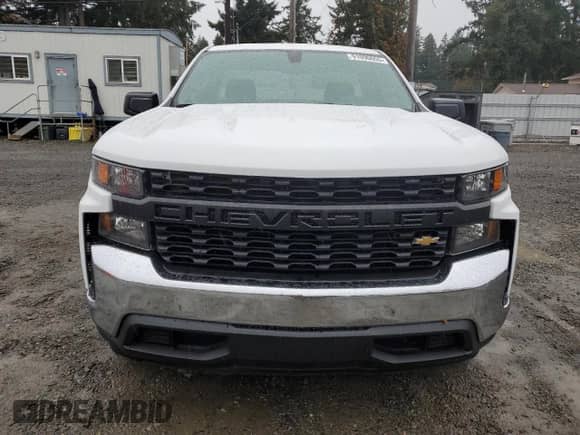 2022 Chevrolet Silverado 1500 Work Truck z VIN 3GCNWAED1NG201995, wystawiony jako Copart lot #91090655 z przebiegiem 2 788 mil mil oraz Czysty tytuł • Clean title. Historia ofert i sprzedaży dostępna na DreamBid. Obrazek 5.