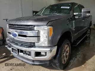 ✅ 2017 Ford F-250 Lariat • VIN: 1FT7W2BT8HEF06447 • Lot: 92582245. Wystawiony na Copart z przebiegiem 214 474 mil. Bezpłatny archiwum sprzedaży aukcyjnych z USA i szczegółowy raport historii pojazdu na DreamBid. Zdjęcie 1.