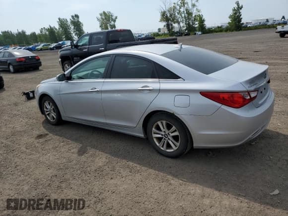 ✅ 2011 Hyundai Sonata GLS • VIN: 5NPEB4AC3BH281152 • Lot: 69027704. Listed on Copart with 165,558 mi. Free auction sales archive from the USA and detailed vehicle history report at DreamBid. Image 2.