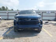 ✅ 2022 Chevrolet Silverado 1500 RST • VIN: 1GCUDEED1NZ527417 • Lot: 42400580. Wystawiony na IAAI z przebiegiem 54 675 mil. Bezpłatny archiwum sprzedaży aukcyjnych z USA i szczegółowy raport historii pojazdu na DreamBid. Zdjęcie 12.