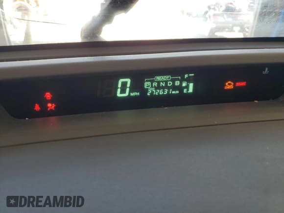 ✅ 2002 Toyota Prius • VIN: JT2BK12U520042989 • Lot: 67600895. Listed on Copart with 272,631 mi. Free auction sales archive from the USA and detailed vehicle history report at DreamBid. Image 9.