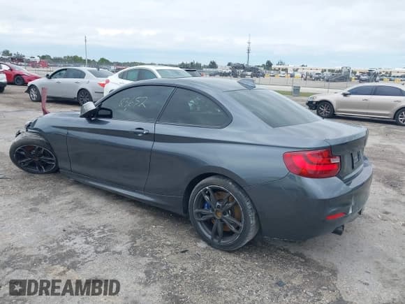 ✅ 2016 BMW 2 Series M235i • VIN: WBA1J7C55GV360411 • Лот: 41478649. Опубликован ранее на IAAI с пробегом 23 652 миль. Бесплатный доступ к архиву аукционных продаж из США и подробный отчёт об истории автомобиля на DreamBid. Изображение 3.