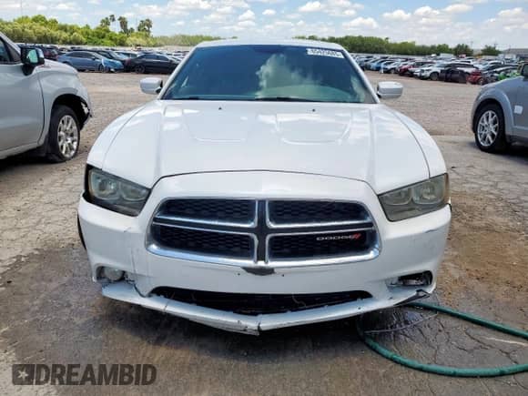 2014 Dodge Charger SXT with VIN 2C3CDXHGXEH343952, listed as a Copart auction lot 65425685 with 120,891 mi miles and Salvage title. Bid and sale history available at DreamBid. Image 5.