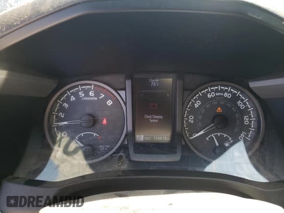 ✅ 2019 Toyota Tacoma TRD Off Road • VIN: 5TFCZ5ANXKX177823 • Lot: 68167075. Wystawiony na Copart z przebiegiem 134 818 mil. Bezpłatny archiwum sprzedaży aukcyjnych z USA i szczegółowy raport historii pojazdu na DreamBid. Zdjęcie 9.