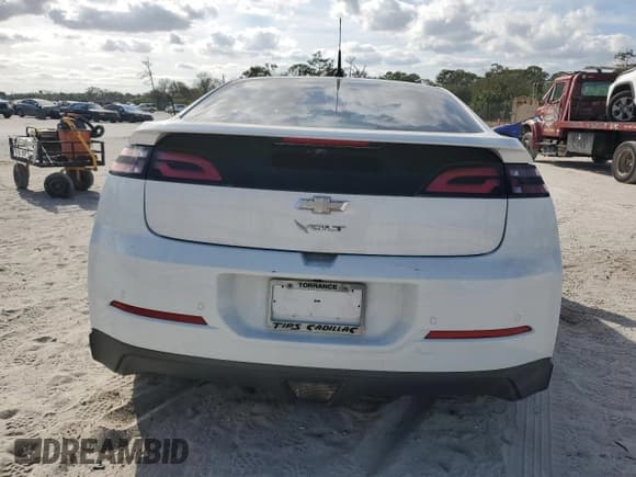 ✅ 2013 Chevrolet Volt • VIN: 1G1RH6E44DU123869 • Lot: 84386834. Wystawiony na Copart z przebiegiem 130 051 mil. Bezpłatny archiwum sprzedaży aukcyjnych z USA i szczegółowy raport historii pojazdu na DreamBid. Zdjęcie 6.