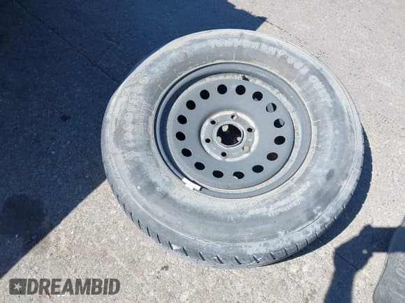 ✅ 2016 Ford F-150 XL • VIN: 1FTNF1EF5GKD97047 • Lot: 42441306. Listed on IAAI with 150,994 mi. Free auction sales archive from the USA and detailed vehicle history report at DreamBid. Image 12.