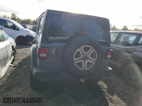 ✅ 2022 Jeep Wrangler Unlimited High Tide • VIN: 1C4HJXDGXNW142263 • Lot: 72552824. Listed on Copart with 43,321 mi. Free auction sales archive from the USA and detailed vehicle history report at DreamBid. Image 6.