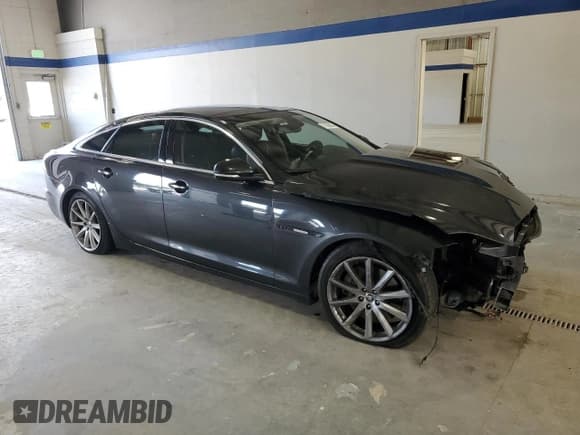 ✅ 2012 Jaguar XJ • VIN: SAJWA1CB4CLV37615 • Lot: 71968855. Listed on Copart with Not provided. Free auction sales archive from the USA and detailed vehicle history report at DreamBid. Image 4.