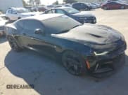 ✅ 2018 Chevrolet Camaro 1SS • VIN: 1G1FE1R73J0102288 • Лот: 90499705. Опубликован ранее на Copart с пробегом 72 850 миль. Бесплатный доступ к архиву аукционных продаж из США и подробный отчёт об истории автомобиля на DreamBid. Изображение 4.