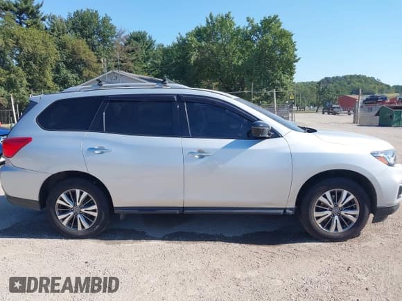 ✅ 2020 Nissan Pathfinder SL • VIN: 5N1DR2CM7LC612874 • Лот: 43015937. Опубликован ранее на IAAI с пробегом 111 018 миль. Бесплатный доступ к архиву аукционных продаж из США и подробный отчёт об истории автомобиля на DreamBid. Изображение 13.