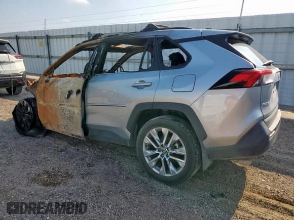 ✅ 2023 Toyota RAV4 XLE Premium • VIN: 2T3C1RFV4PC224798 • Лот: 71798545. Опубликован ранее на Copart с пробегом Не указан. Бесплатный доступ к архиву аукционных продаж из США и подробный отчёт об истории автомобиля на DreamBid. Изображение 2.