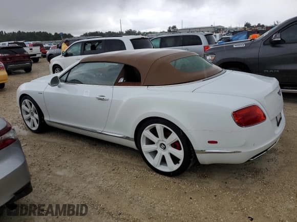 ✅ 2015 Bentley Continental GT • VIN: SCBGU3ZA4FC043637 • Lot: 74144684. Wystawiony na Copart z przebiegiem Nie podano. Bezpłatny archiwum sprzedaży aukcyjnych z USA i szczegółowy raport historii pojazdu na DreamBid. Zdjęcie 2.