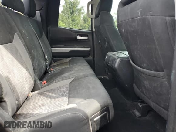 ✅ 2017 Toyota Tundra SR • VIN: 5TFRM5F11HX121776 • Lot: 80626825. Listed on Copart with 222,043 mi. Free auction sales archive from the USA and detailed vehicle history report at DreamBid. Image 10.