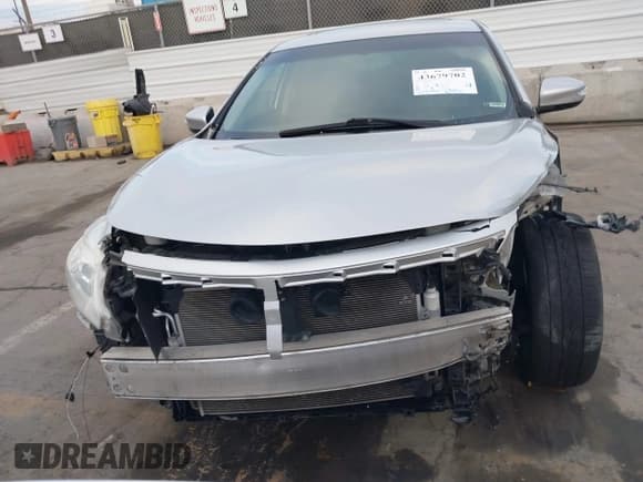 ✅ 2015 Nissan Altima SL • VIN: 1N4BL3AP0FC495519 • Lot: 43679702. Wystawiony na IAAI z przebiegiem 107 391 mil. Bezpłatny archiwum sprzedaży aukcyjnych z USA i szczegółowy raport historii pojazdu na DreamBid. Zdjęcie 13.