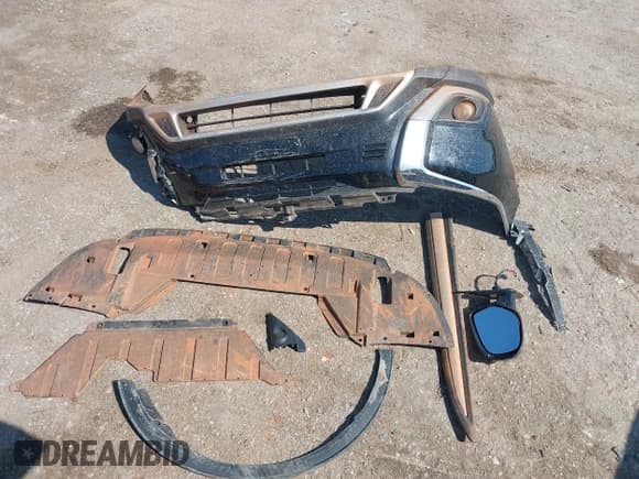 ✅ 2020 Mitsubishi Outlander SE • VIN: JA4AD3A30LZ022397 • Lot: 42206829. Listed on IAAI with 107,709 mi. Free auction sales archive from the USA and detailed vehicle history report at DreamBid. Image 12.