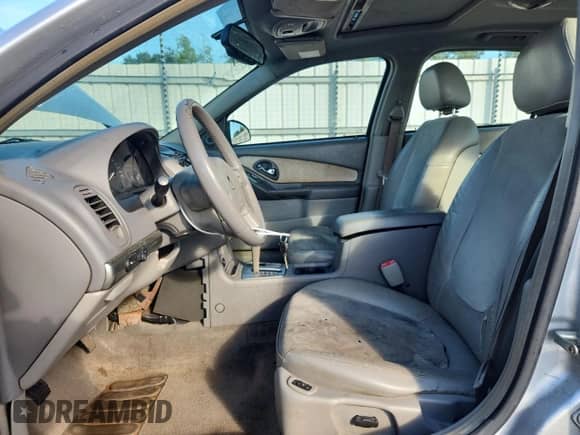 2005 Chevrolet Malibu LT с VIN 1G1ZU54855F212561, выставлен на аукционе Copart как лот 66684465 с пробегом 229 347 миль миль и Списание • Salvage title. История ставок и продаж доступна на DreamBid. Изображение 7.