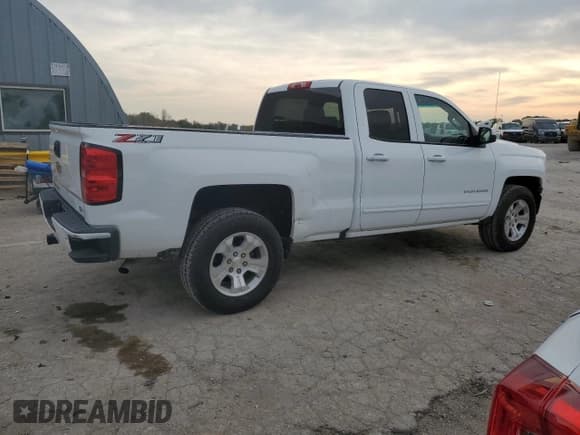 ✅ 2019 Chevrolet Silverado 1500 LT • VIN: 2GCVKPEC5K1131136 • Lot: 64472834. Wystawiony na Copart z przebiegiem 176 626 mil. Bezpłatny archiwum sprzedaży aukcyjnych z USA i szczegółowy raport historii pojazdu na DreamBid. Zdjęcie 3.