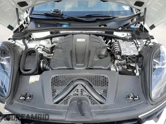 ✅ 2023 Porsche Macan S • VIN: WP1AG2A51PLB40569 • Лот: 54586845. Опубликован ранее на Copart с пробегом Не указан. Бесплатный доступ к архиву аукционных продаж из США и подробный отчёт об истории автомобиля на DreamBid. Изображение 12.