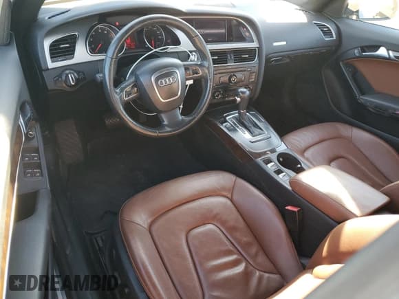 ✅ 2010 Audi A5 Premium Plus • VIN: WAULFAFH1AN018992 • Lot: 91023865. Listed on Copart with 78,986 mi. Free auction sales archive from the USA and detailed vehicle history report at DreamBid. Image 8.