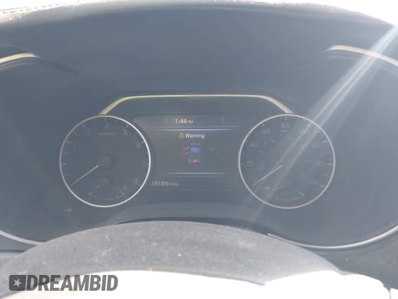 ✅ 2020 Nissan Maxima SV • VIN: 1N4AA6CV3LC361680 • Lot: 43663874. Listed on IAAI with 197,306 mi. Free auction sales archive from the USA and detailed vehicle history report at DreamBid. Image 7.