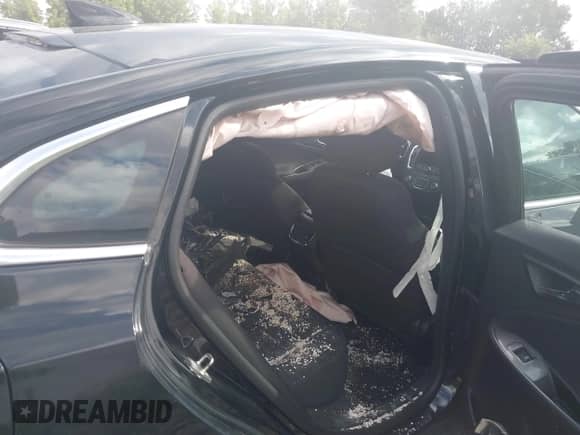 2018 Chevrolet Malibu LT with VIN 1G1ZD5ST8JF223605, listed as a IAAI auction lot 43043560 with 94,818 mi miles and . Bid and sale history available at DreamBid. Image 8.