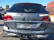 ✅ 2018 Volkswagen Atlas SE • VIN: 1V2CR2CA3JC594164 • Lot: 43480119. Listed on IAAI with 77,724 mi. Free auction sales archive from the USA and detailed vehicle history report at DreamBid. Image 15.