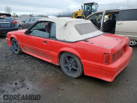 ✅ 1988 Ford Mustang GT • VIN: 1FABP45E4JF122168 • Lot: 84561464. Listed on Copart with 76,289 mi. Free auction sales archive from the USA and detailed vehicle history report at DreamBid. Image 2.