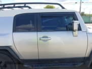 ✅ 2008 Toyota FJ Cruiser • VIN: JTEBU11F08K034747 • Лот: 43376949. Опубликован ранее на IAAI с пробегом 169 497 миль. Бесплатный доступ к архиву аукционных продаж из США и подробный отчёт об истории автомобиля на DreamBid. Изображение 13.