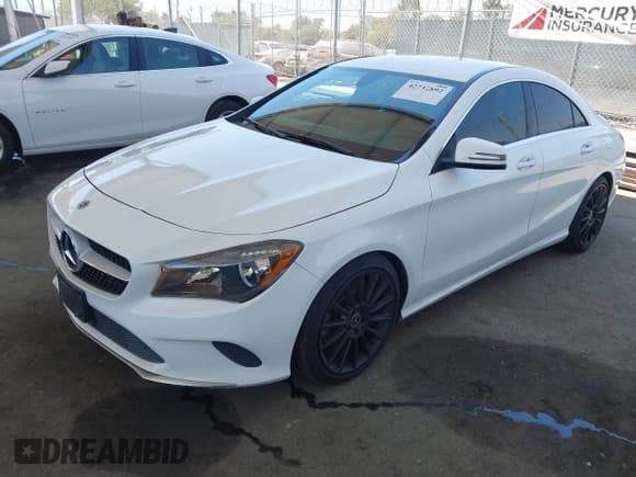 ✅ 2019 Mercedes-Benz CLA 250 • VIN: WDDSJ4GB9KN776739 • Lot: 42732892. Wystawiony na IAAI z przebiegiem 52 813 mil. Bezpłatny archiwum sprzedaży aukcyjnych z USA i szczegółowy raport historii pojazdu na DreamBid. Zdjęcie 2.