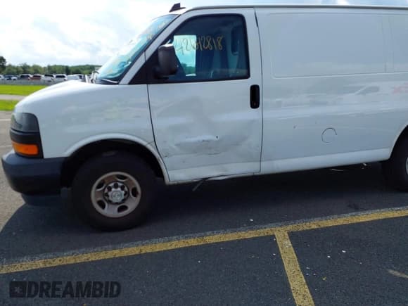 ✅ 2019 Chevrolet Express Cargo • VIN: 1GCWGAFP8K1370495 • Лот: 42692818. Опубликован ранее на IAAI с пробегом 73 398 миль. Бесплатный доступ к архиву аукционных продаж из США и подробный отчёт об истории автомобиля на DreamBid. Изображение 6.