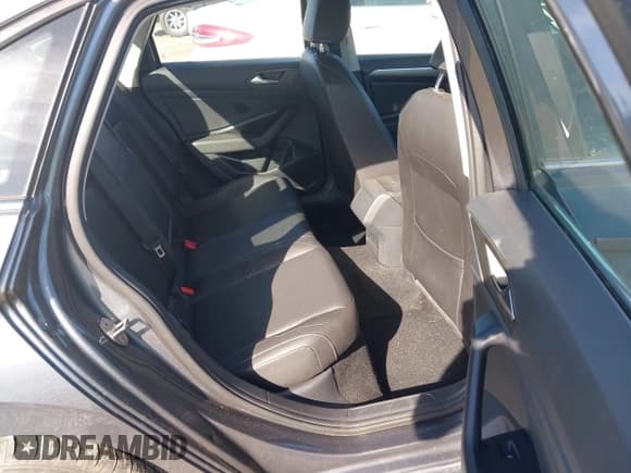 ✅ 2020 Volkswagen Jetta S • VIN: 3VWCB7BU6LM014709 • Лот: 43400211. Опубликован ранее на IAAI с пробегом 85 443 миль. Бесплатный доступ к архиву аукционных продаж из США и подробный отчёт об истории автомобиля на DreamBid. Изображение 8.