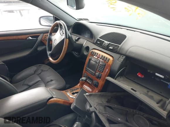 ✅ 2001 Mercedes-Benz CL 500/600 • VIN: WDBPJ75J41A013852 • Lot: 41148470. Listed on IAAI with 118,595 mi. Free auction sales archive from the USA and detailed vehicle history report at DreamBid. Image 5.